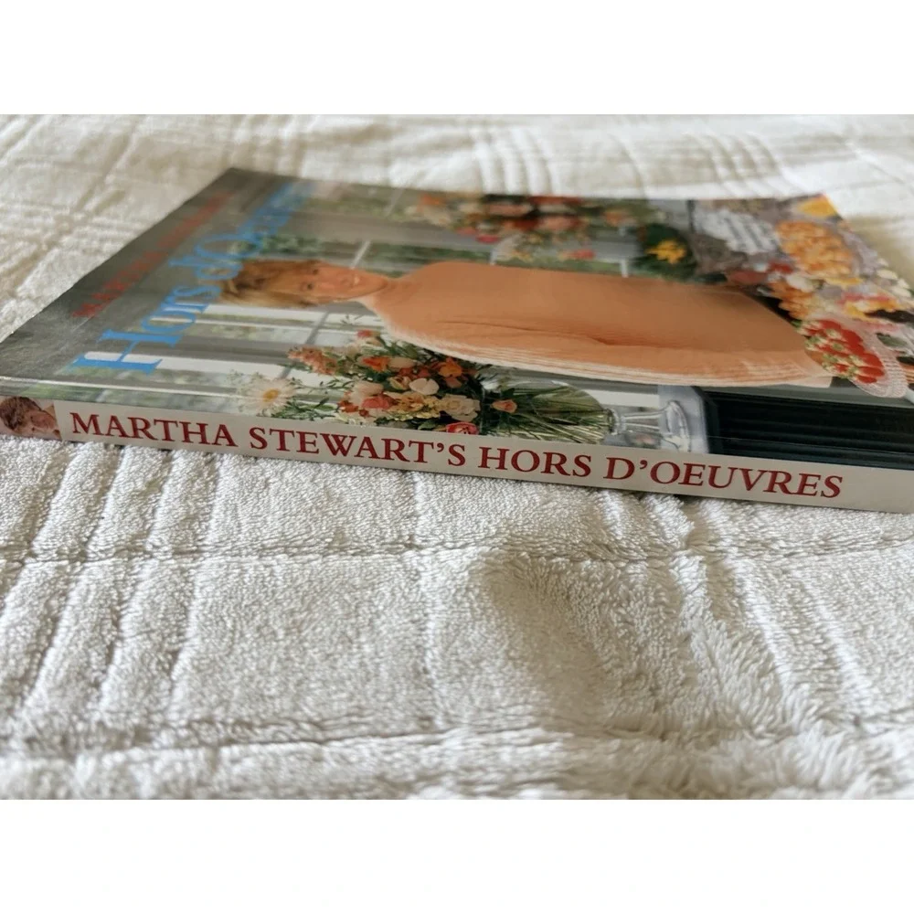 1984 Vintage Martha Stewart Hors d'Oeuvres Fabulous Finger Foods Paperback